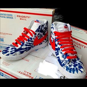 *Rare* Nike Blazer Mid '77 Vintage 'Blue Tie-Dye'- 4Y